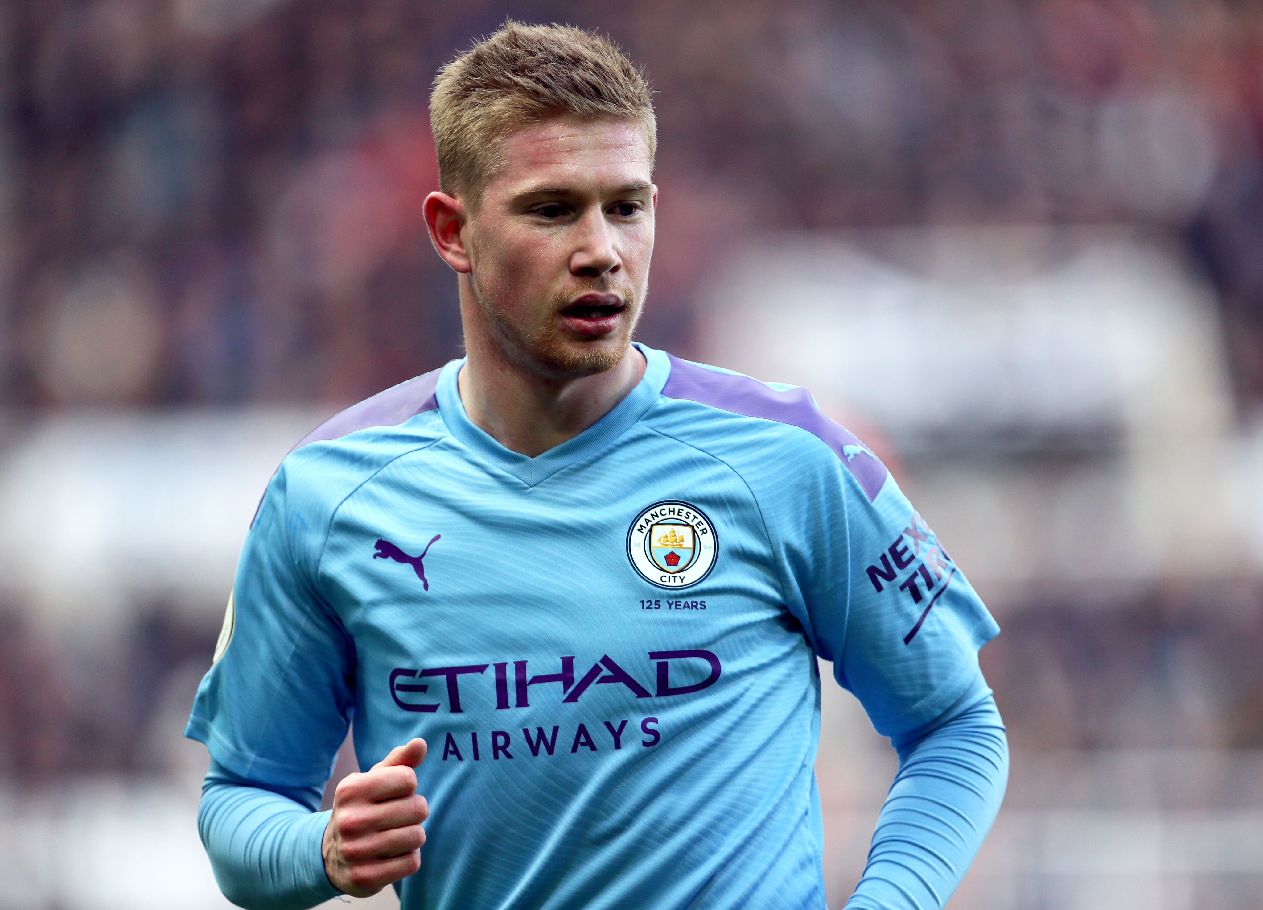 青训负责人：埃斯特旺曾在脚趾骨折的情况下坚持上场（青训主管披露：埃斯特旺脚趾骨折仍坚持出战）