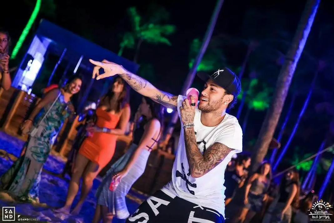 NBA重大误判！最后50秒三次错漏判 勇士吃亏库里仍率队复仇太阳（NBA判罚风波！最后50秒三度错漏判，勇士吃亏仍由库里率队复仇太阳队）