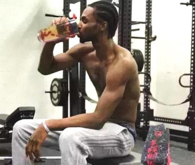 福登英超进球数达到63球，超越62球的贝克汉姆及亚亚·图雷（福登英超进球达63球，超越贝克汉姆与亚亚·图雷的62球）