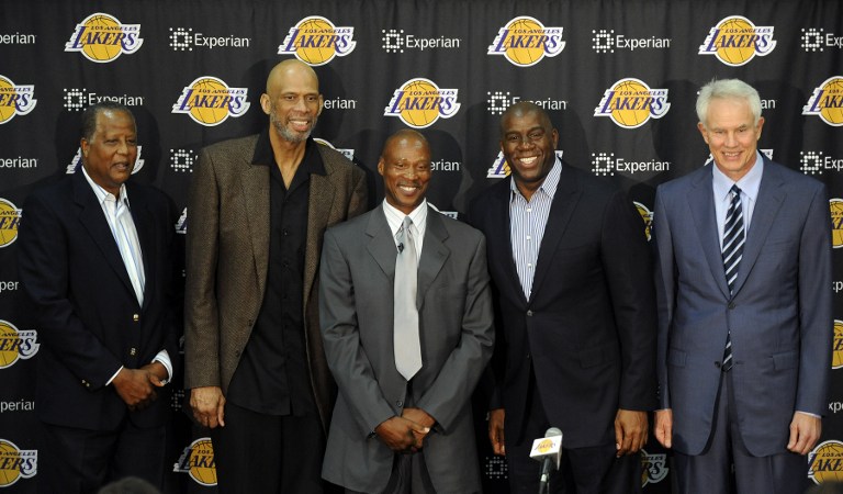 CBA球队战术分析：深圳队防守策略,（深圳队防守体系解析：CBA战术视角）