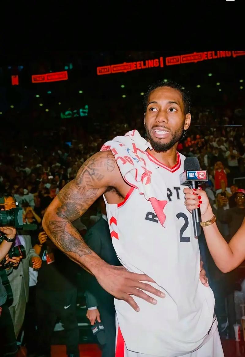 广东大胜广州！三外狂砍60分，王洪泽陈家政太香，徐杰划水！（广东轻取广州：三外援合砍60分，王洪泽陈家政抢眼，徐杰状态一般）