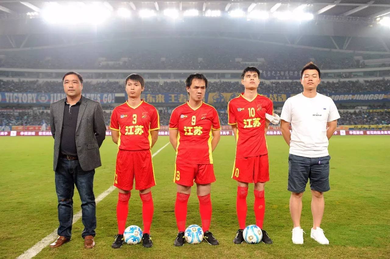 辽宁男篮王哲林关键得分带队胜（王哲林关键时刻砍分，率辽宁男篮赢球）