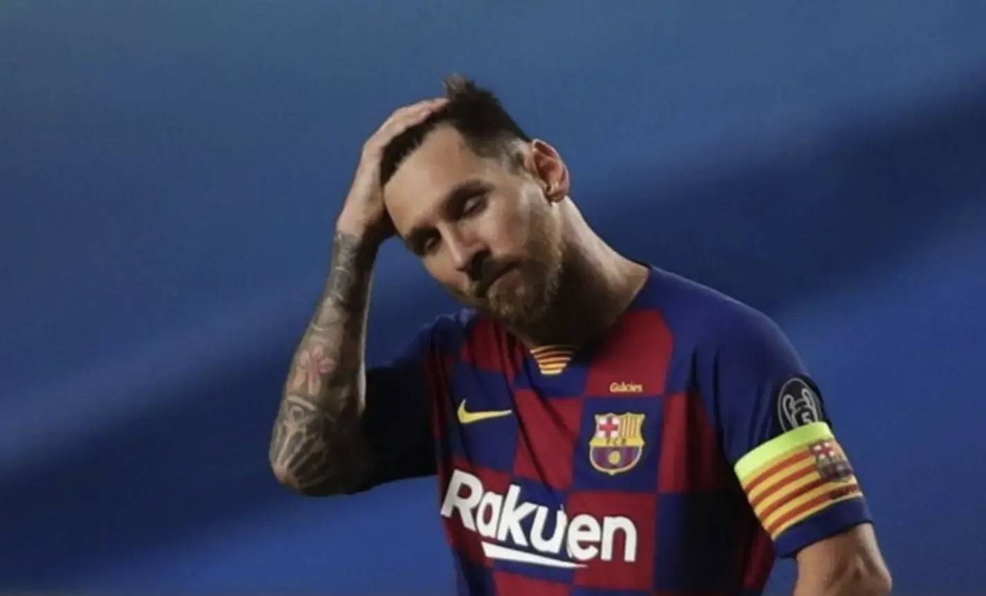 多特蒙德球迷挂横幅，反对海外比赛并攻击西甲高层（多特蒙德球迷举横幅抵制海外办赛并抨击西甲高层）