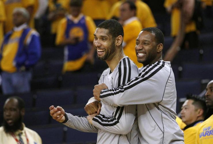 英媒：奥纳纳想回曼联夺回首发，如果不行可能去另一英超球队（英媒：奥纳纳盼回曼联重夺主力，若受阻或转投其他英超球队）