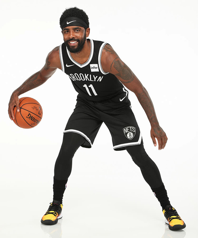 德容：这场胜利是我们应得的，很高兴以榜首位置结束今年（德容：胜利实至名归，欣喜以榜首收官今年）