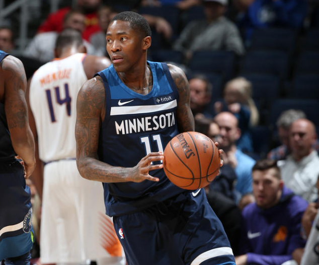 篮球CBA球队更换外援，期待改善进攻（CBA球队调整外援阵容，力争提升进攻效率）