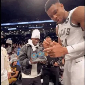 队报解析KK状态下滑：偏爱欧冠而非联赛，漫长赛季难保持状态（队报评析KK近况走低：重欧冠轻联赛，漫长赛季难以维持状态）